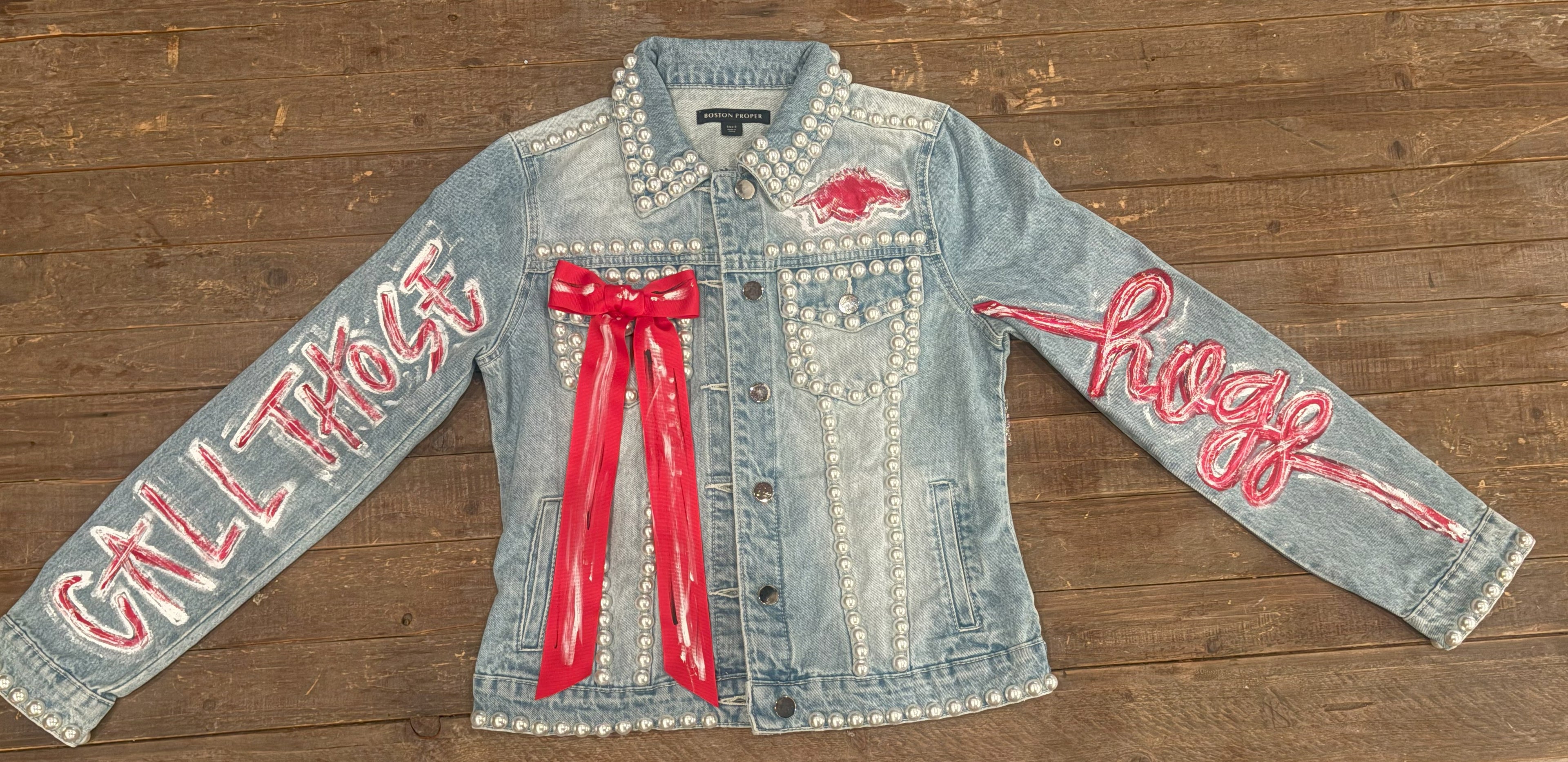 THE PEARLS & PIGSKIN | one-of-one